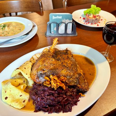 Restaurant U Pinkasu in Prag - Sankt-Martins-Gans