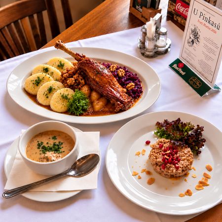 Sankt-Martins-Gans - Restaurant U Pinkasu in Prag